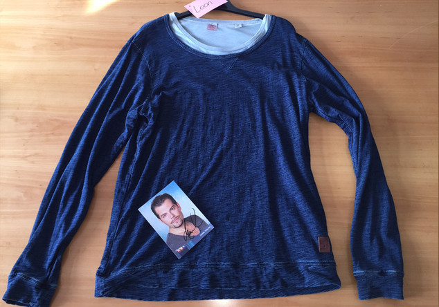  Shirt von Leon Moreno 