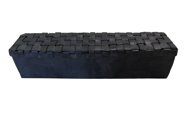 Flechtbox zum Aufbewahren des Amrbands