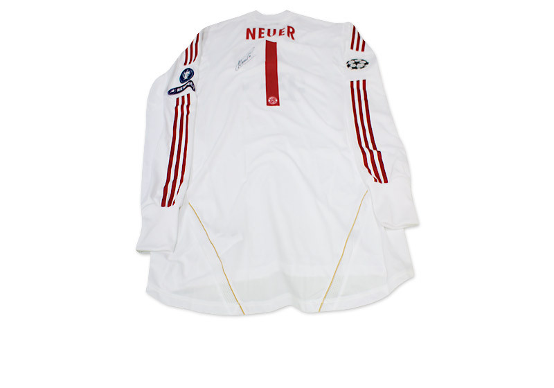  Manuel Neuers CL-Trikot 