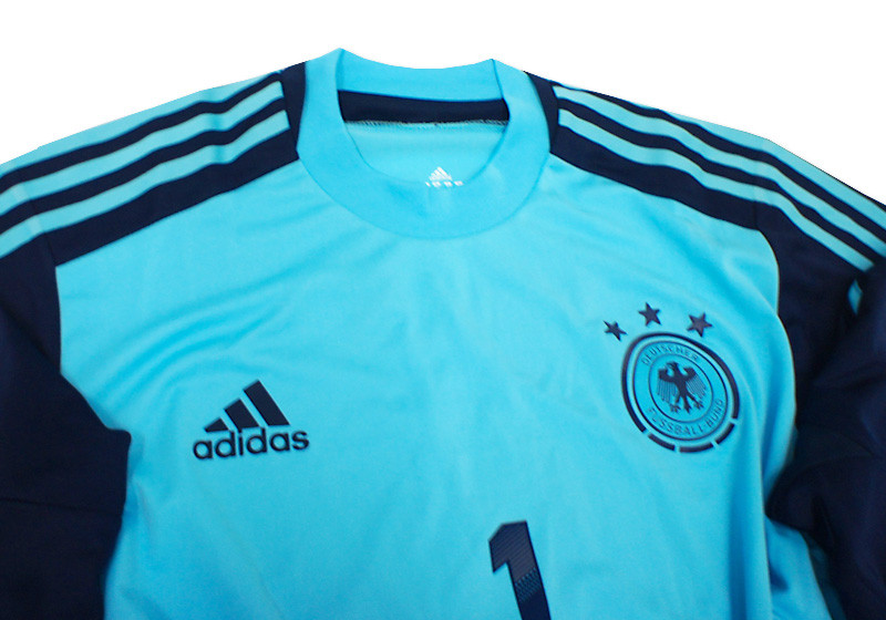  Manuel Neuers DFB-Trikot 