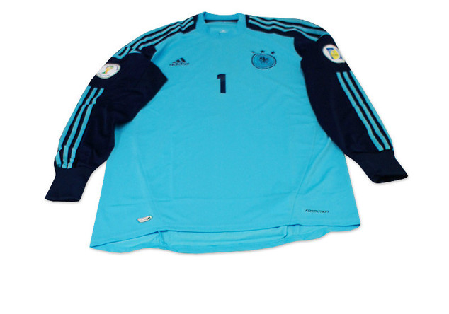  Manuel Neuers DFB-Trikot 