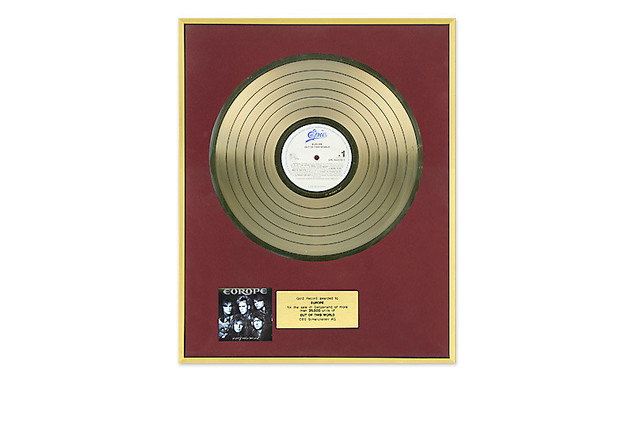 Goldene Schallplatte von der Hard-Rockband Europe