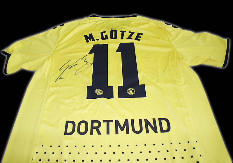  Signiertes Götze-Trikot 