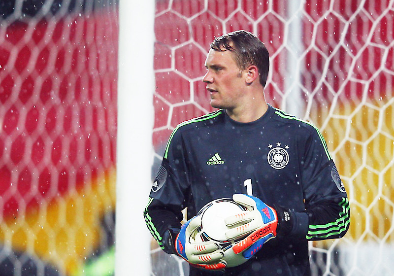  Neuers EM-Handschuhe 