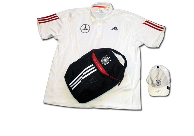  Polo und Cap Toni Kroos 