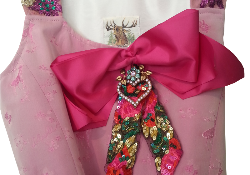 Kleine Details machen dieses Dirndl so besonders