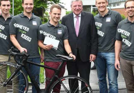 Kilometer gegen Krebs - Mit Sport für krebskranke Kinder Kilometer gegen Krebs - Mit Sport für krebskranke Kinder