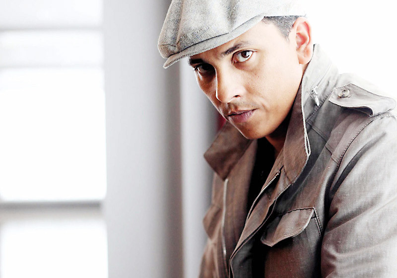 Laudator beim Regenbogen Award Xavier Naidoo