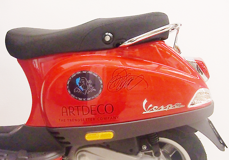  Eine Vespa von Dita 