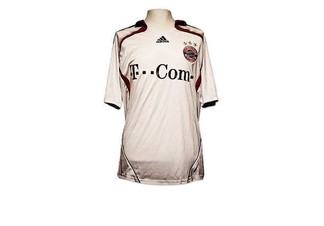 Trikot des FC Bayern München aus der Saison 2006/2007