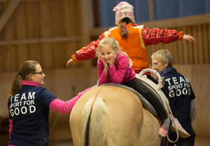 Die Sportprojekte sollen sozial benachteiligten Kindern und Jugendlichen helfen Die Sportprojekte sollen sozial benachteiligten Kindern und Jugendlichen helfen