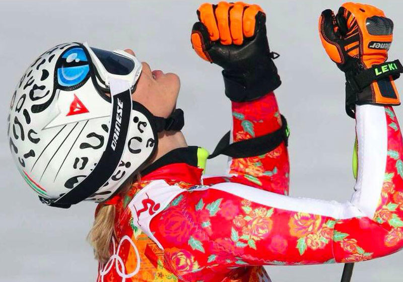 Maria Höfl-Riesch feiert ihre Olympia-Goldmedaille in Sotschi