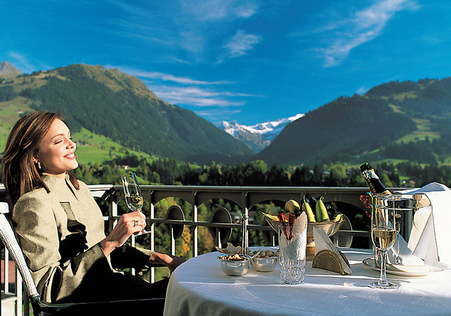 Nobelherberge in privilegierter Lage mit atemberaubendem Blick auf die Alpen