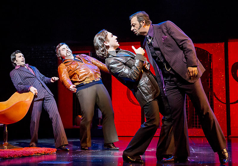 Das Event wird vom Cast des Musicals „Sister Act“ durchgeführt