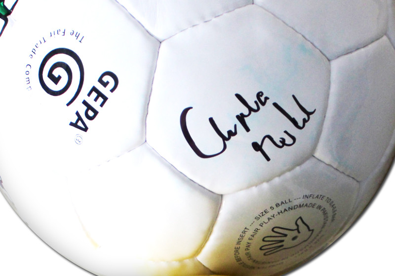  Fußball von Angela Merkel 