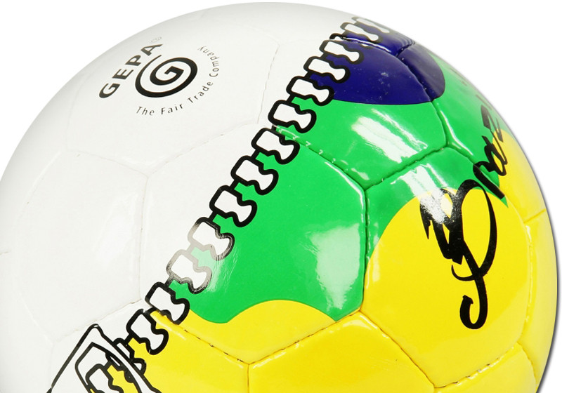  Fußball von Angela Merkel 