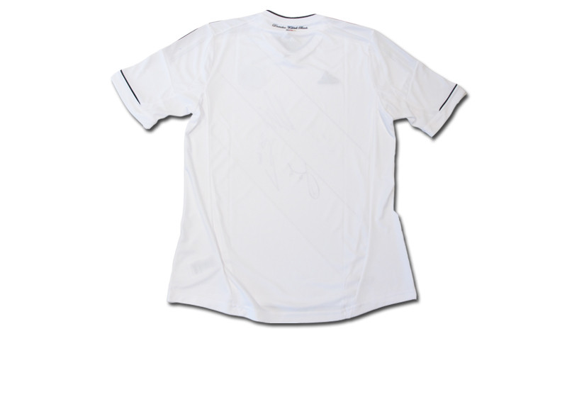  Signiertes DFB-Trikot 
