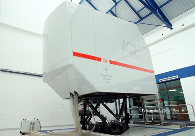 Im Simulator lernen Sie das Führen eines der Schnellzüge