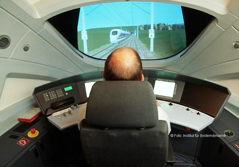 Ganz vorn dabei beim echten ICE-Simulator