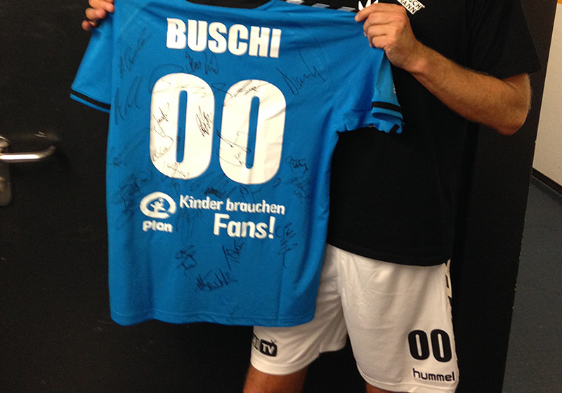  Signiertes Buschi-Trikot 