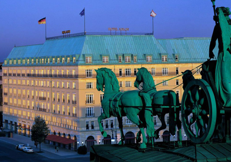  Als VIP zu Sava Nald 