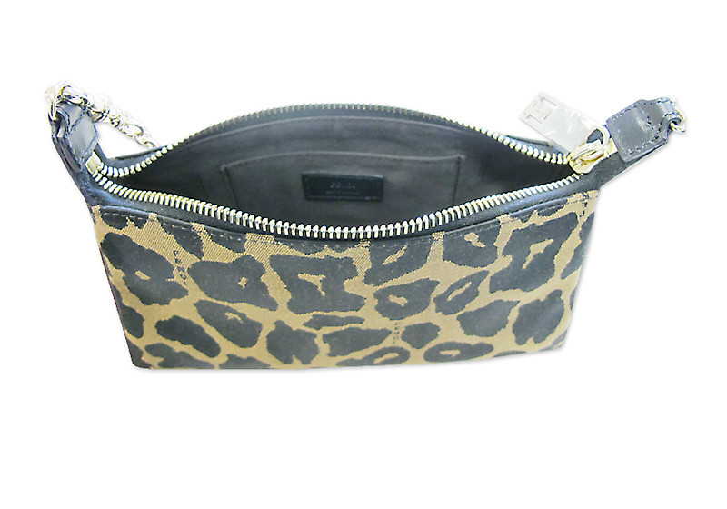  Eine Tasche von Fendi 