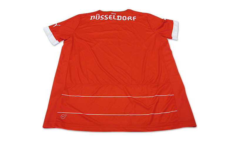 Die Rückseite des Fortuna Düsseldorf-XXL-Trikots