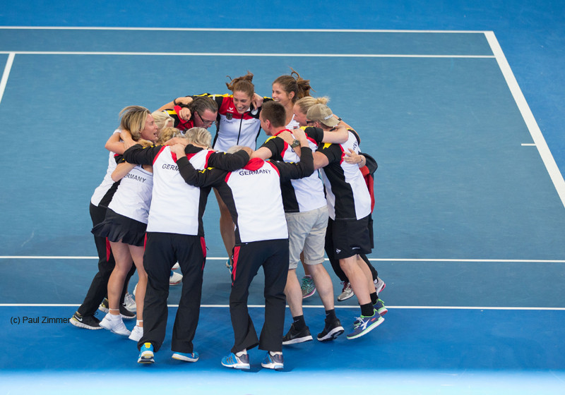  Signierte Tennisjacke 