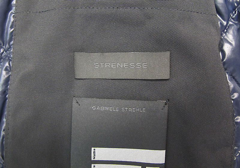 Offizieller Ausstatter der Fußballnationalmannschaft ist Strenesse