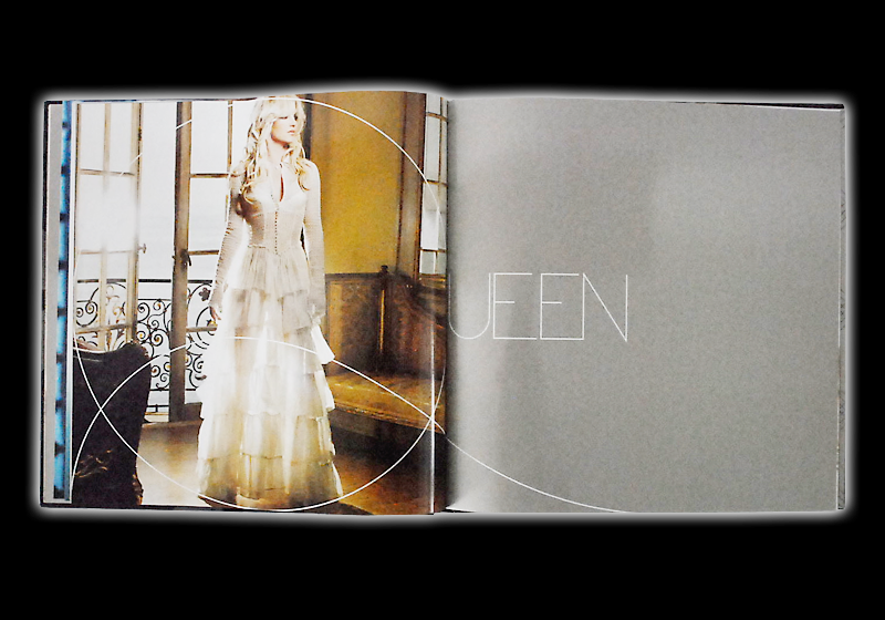  Britneys Buch signiert 