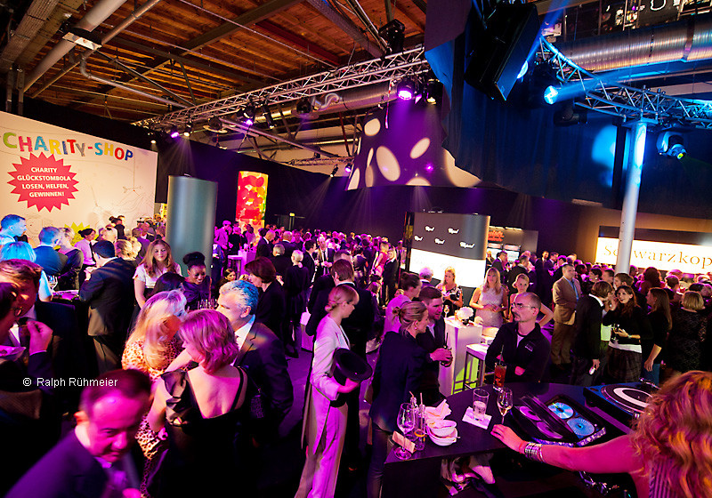  TRIBUTE TO BAMBI-Gala 