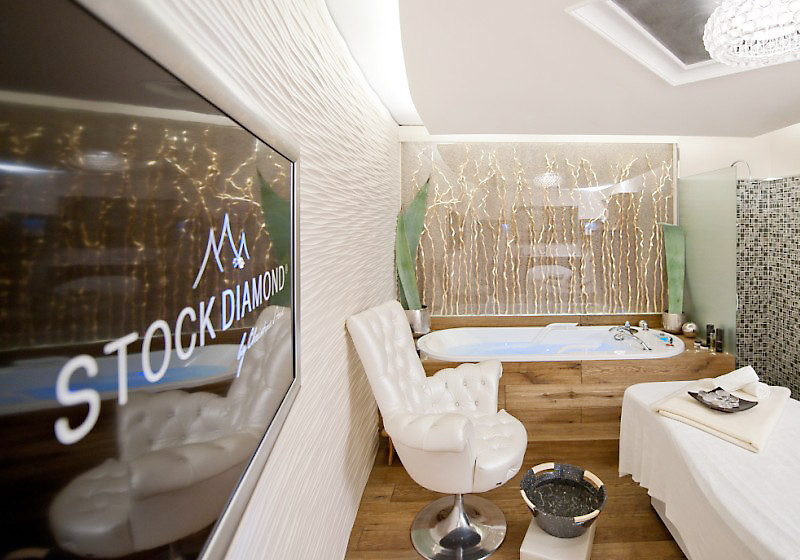 Eine 5000m² große Wellness & Spa Landschaft kann genutzt werden