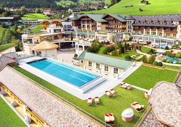 Das STOCK*****resort begeistert durch Tiroler Herzlichkeit