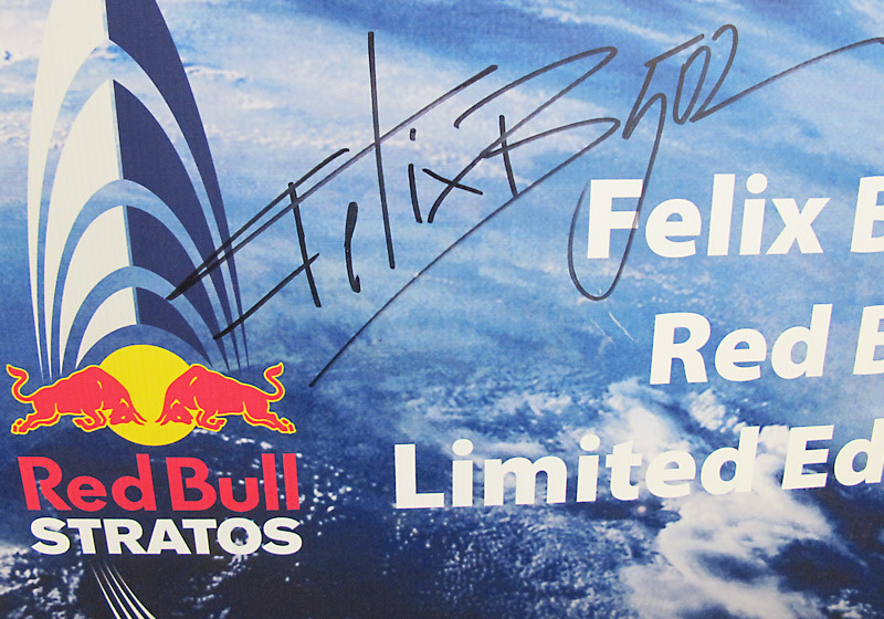 Signatur von Überflieger Felix Baumgartner