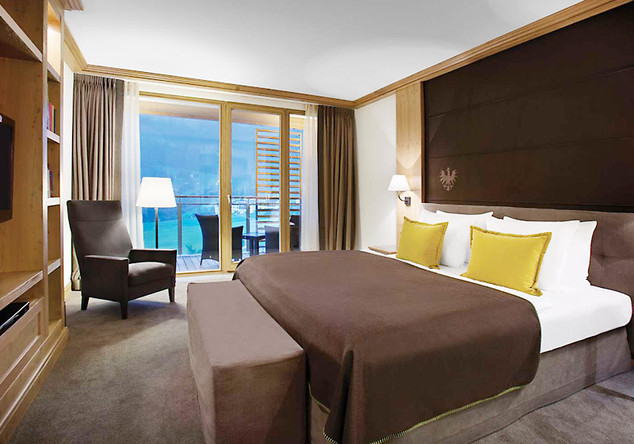 Jochberg Suite mit großem Wohn- und Schlafbereich