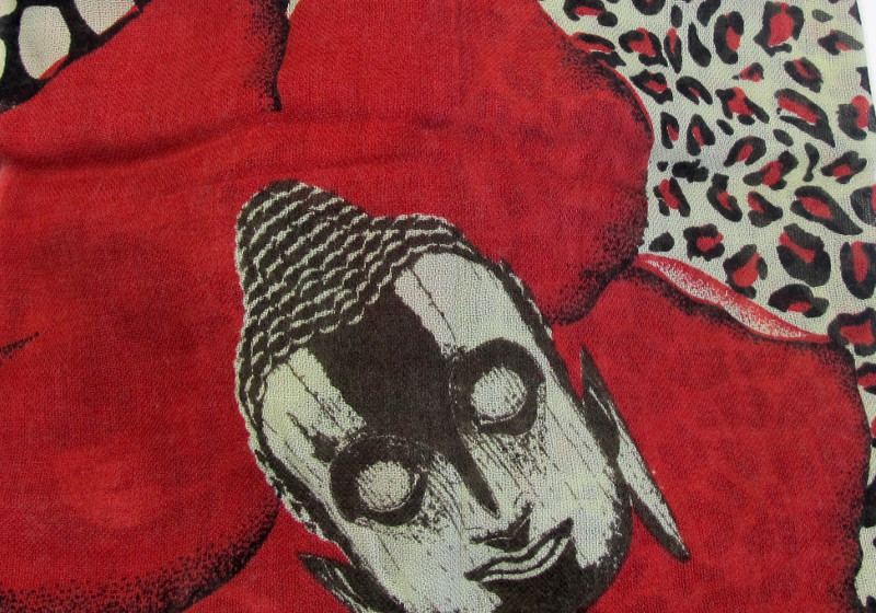 Schal aus 100 Prozent Kaschmir mit Buddha-Kopf-Motiven