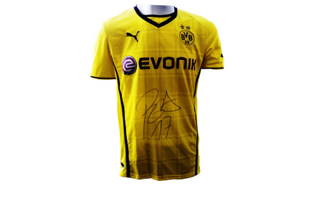 BVB-Trikot signiert von Aubameyang