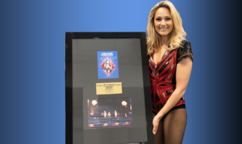 Helene Fischer: Fan bietet Mega-Summe für ihren Award! Helene Fischer: Fan bietet Mega-Summe für ihren Award!