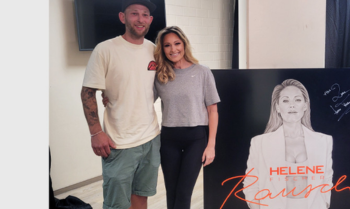Helene Fischer versteigert Kunstwerk und macht damit Kinderträume wahr!   Helene Fischer versteigert Kunstwerk und macht damit Kinderträume wahr!