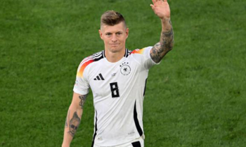 KROOSartig: Toni Kroos versteigert sein getragenes EM-Trikot!  KROOSartig: Toni Kroos versteigert sein getragenes EM-Trikot!