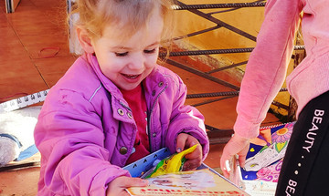 Geschenke für über 66.000 von Armut betroffene Kinder