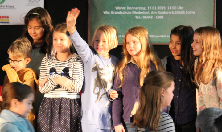 Bei der Einweihung der Familienklasse Bei der Einweihung der Familienklasse