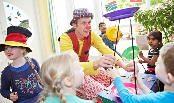 A clinic clown at the Children's Hospice Balthasar