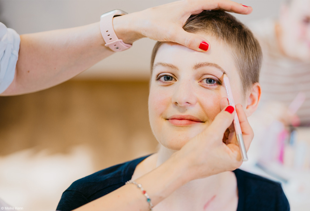 Pink Oktober: Gemeinsam für das Look Good Feel Better-Programm der DKMS 