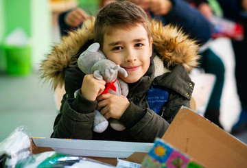Weihnachtsgeschenke für Kinder in Not